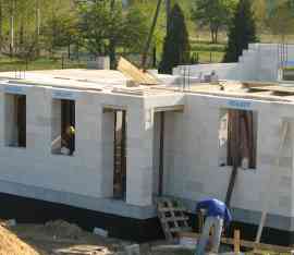 Gotowe nadproża ceramiczne i z betonu komórkowego