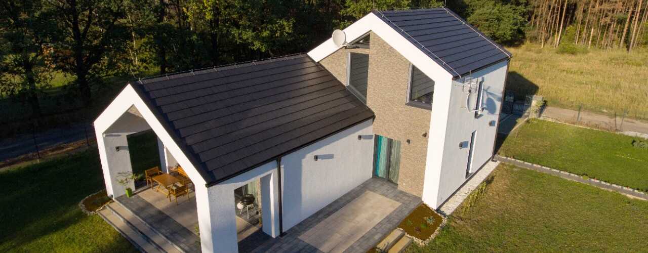 Artykuł: Płaskie dachówki – nowe możliwości architektoniczne