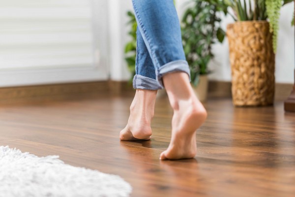 Panele winylowe są odporne na zabrudzenia i zaplamienia