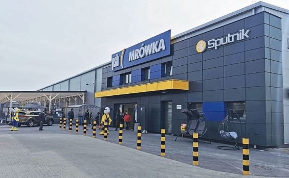 ŚWIECIE (woj. kujawsko-pomorskie) – otwarcie marketu miało miejsce 14.04.2021, – właścicielem sklepu Mrówka jest firma SPUTNIK II, – powierzchnia handlowa wynosi 4000 mkw., + ogród zewnętrzny.