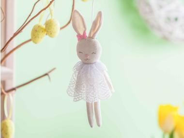 Zdjęcie: Zawieszka Zając w sukience z koronki 19 cm ALTOMDESIGN