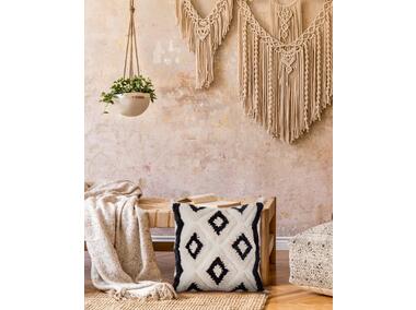 Zdjęcie: Poszewka z ozdobnymi pomponami z czarnym akcentem boho chic cosmic biała 45x45 cm CHIC HOME