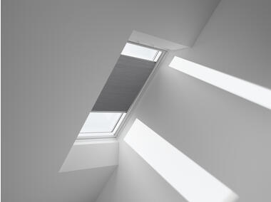 Zdjęcie: Roleta zaciemniająca energooszczędna FHC MK06 1158S podwójnie plisowana VELUX