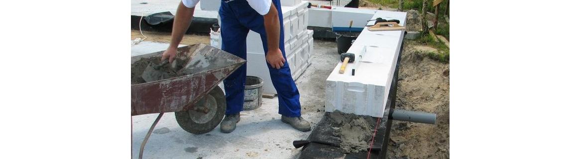 Zaprawy do betonu komórkowego – jak nakładać