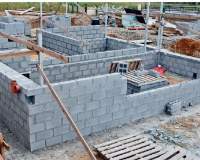 Budowa fundamentów i piwnic z bloczków betonowych