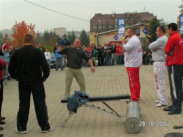 mariusz-pudzianowski-na-imprezie-w-giflexie