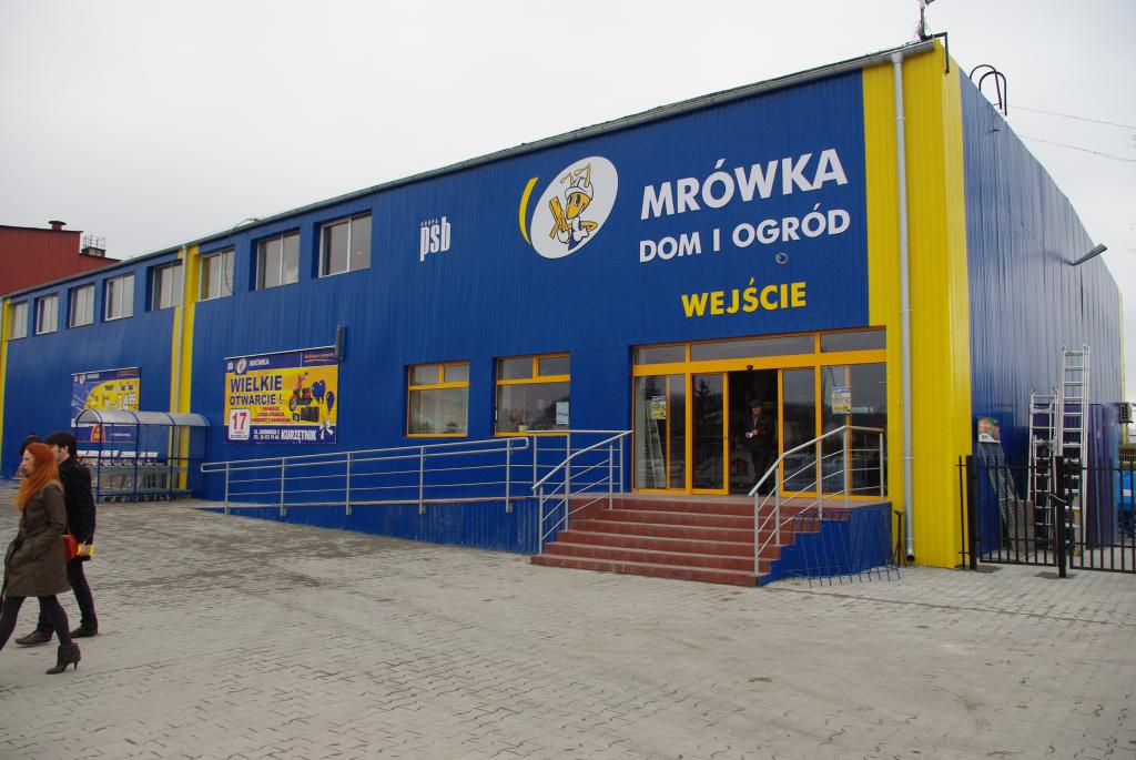 otwarcie-sklepu-psb-mrowka-w-kurzetniku