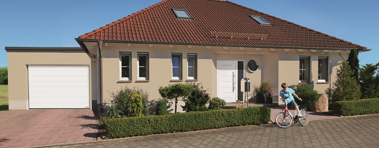 Artykuł: Brama garażowa i drzwi zewnętrzne HÖRMANN