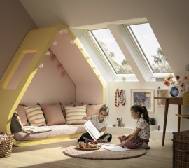 Trzyszybowe okna dachowe VELUX Standard Plus